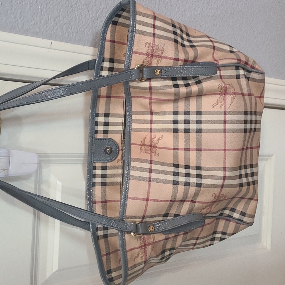 AUTHENTIC Burberry Canterbury  tote purse